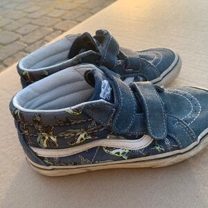 Kids boys hightop vans mid sk-8 shark print velcro size 1.5